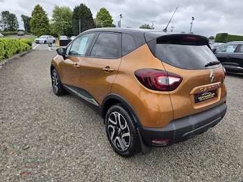 Used Renault Captur 2019 for sale - 79577957: Photo