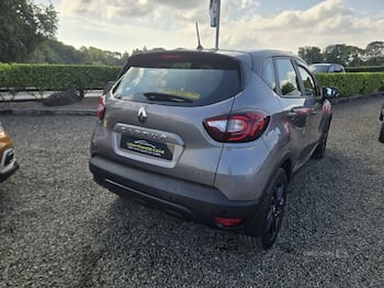 Used Renault Captur 2018 for sale - 79670725: Photo