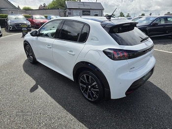 Used Peugeot 208 2023 for sale - 79076731: Photo