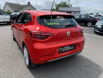 Used Renault Clio 2021 for sale - 79182145: Photo