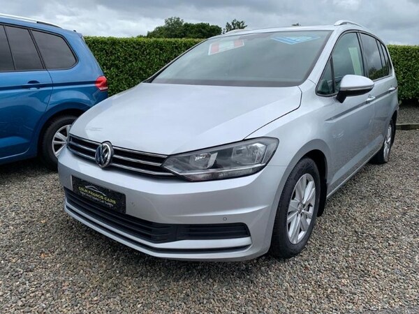 Used Volkswagen Touran 2020 for sale - 71410238: Photo 1
