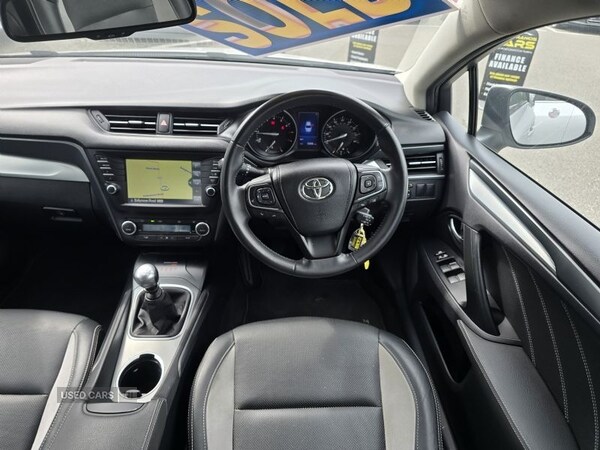 Used Toyota Avensis 2017 for sale - 75430104: Photo 10