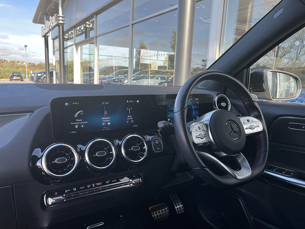 Used Mercedes-Benz GLA 2022 for sale - 76674363: Photo 3