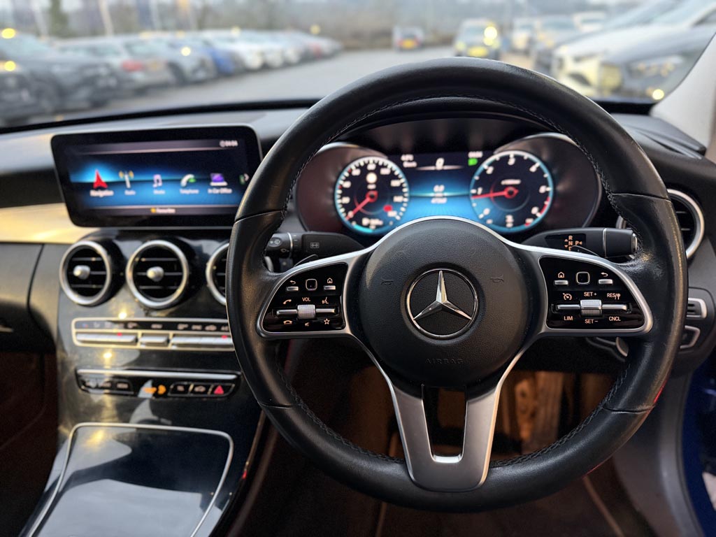 Used Mercedes-Benz C Class 2020 for sale - 77533044: Photo 4