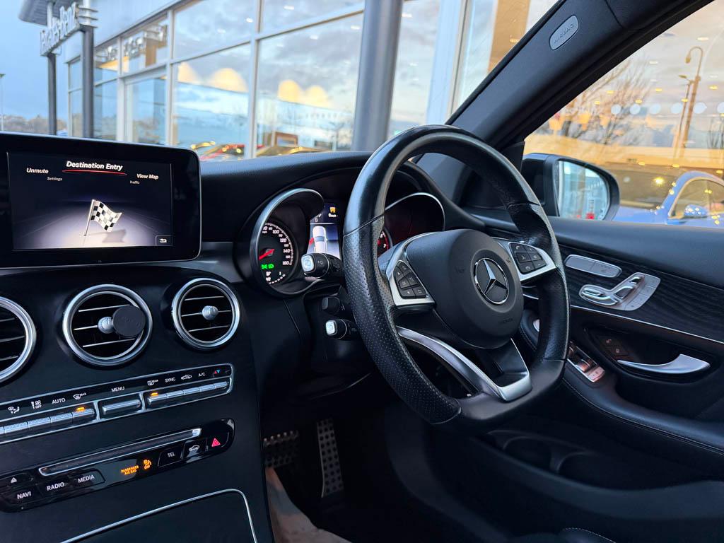 Used Mercedes-Benz GLC 2018 for sale - 76807357: Photo 3