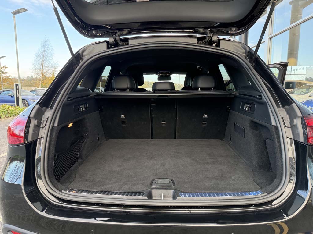 Used Mercedes-Benz GLC 2024 for sale - 76678405: Photo 9