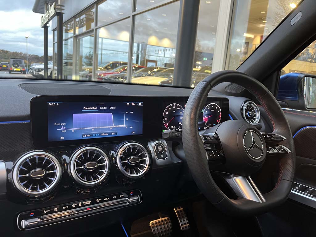 Used Mercedes-Benz GLB 2024 for sale - 76736586: Photo 3