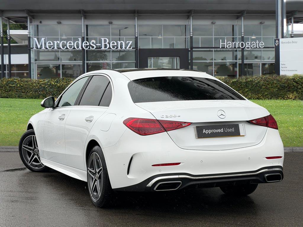 Used Mercedes-Benz C Class 2024 for sale - 77533079: Photo 2