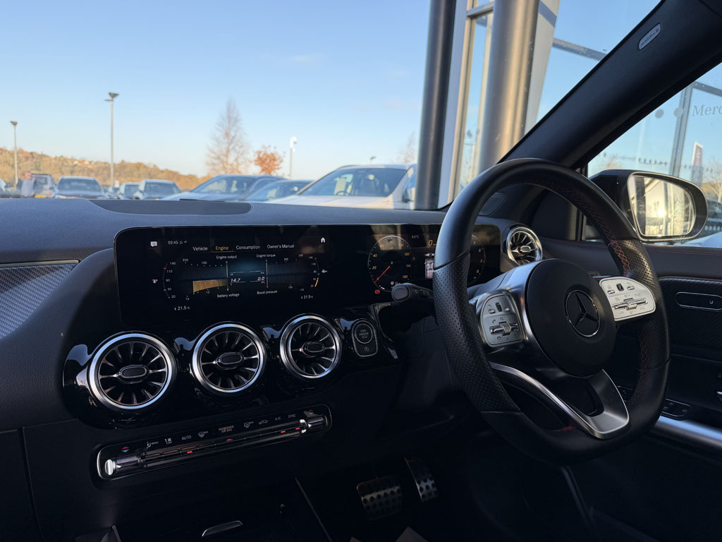 Used Mercedes-Benz GLA 2023 for sale - 76675763: Photo 5