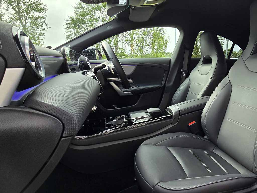 Used Mercedes-Benz CLA 2023 for sale - 76676218: Photo 3