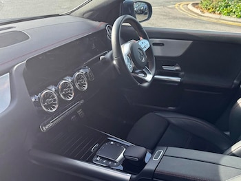 Used Mercedes-Benz EQA 2022 for sale - 76674477: Photo