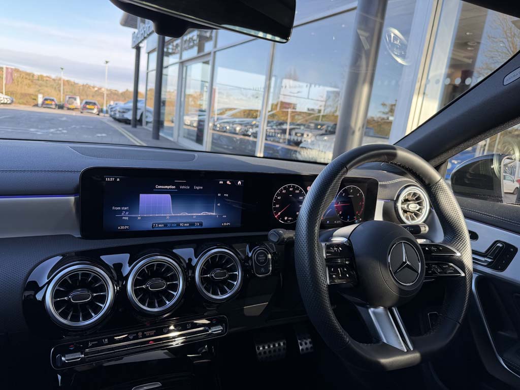 Used Mercedes-Benz CLA 2024 for sale - 76677560: Photo 3