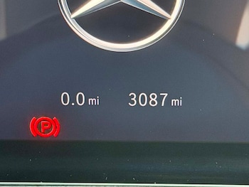 Used Mercedes-Benz GLB 2025 for sale - 77421002: Photo