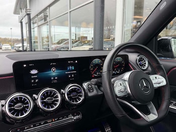 Used Mercedes-Benz GLB 2023 for sale - 76676826: Photo