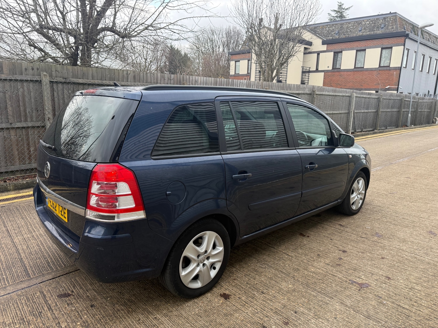 Used Vauxhall Zafira 2012 for sale - 76960446: Photo 2