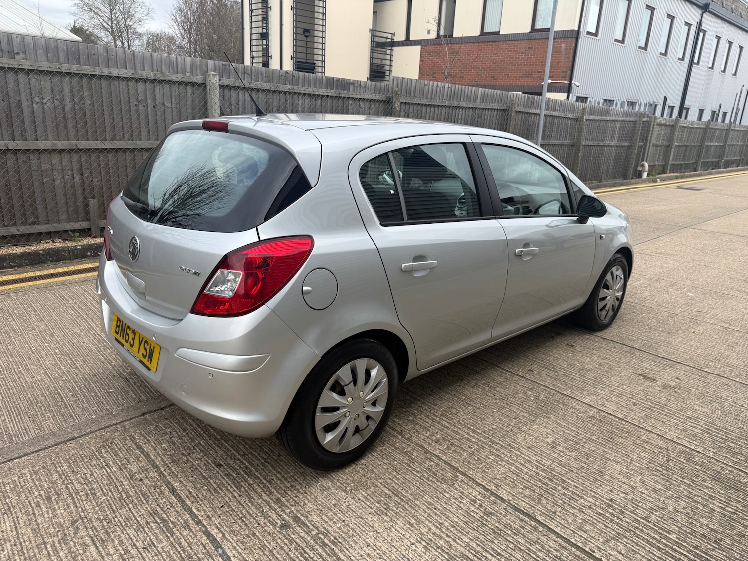 Used Vauxhall Corsa 2013 for sale - 77806953: Photo 2