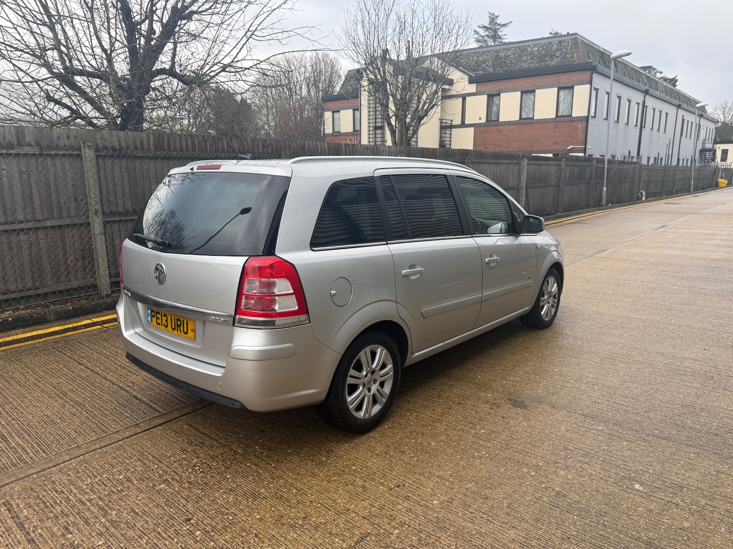 Used Vauxhall Zafira 2013 for sale - 77319122: Photo 2
