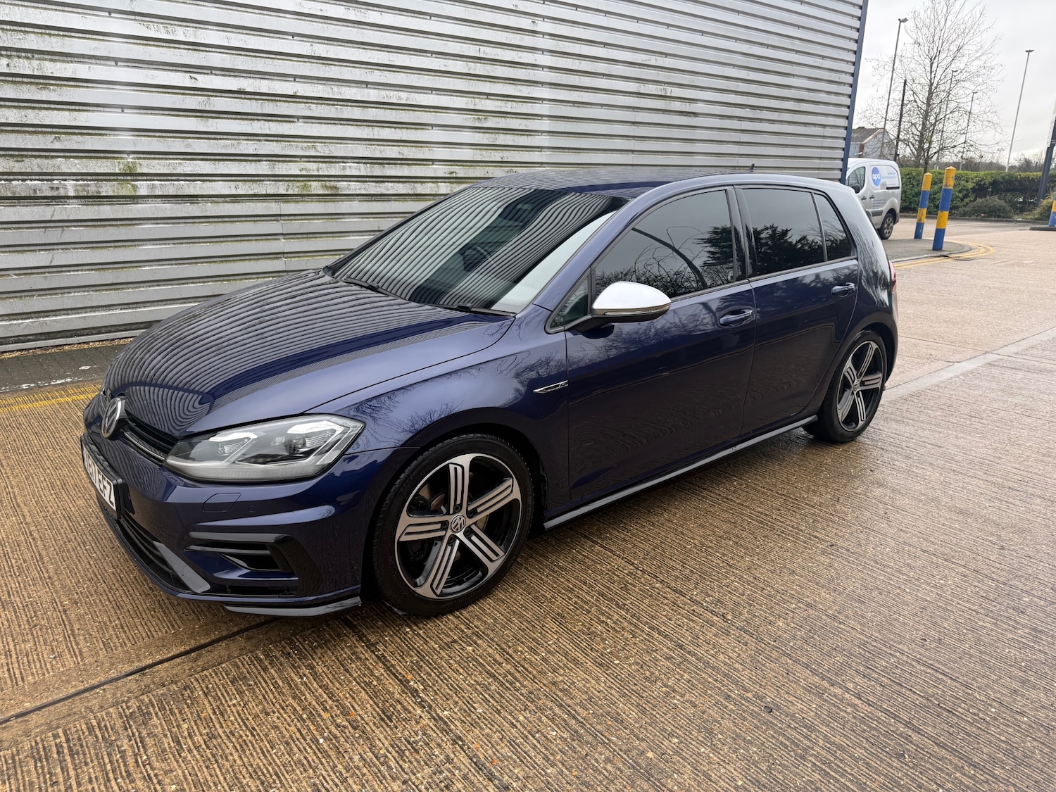 Used Volkswagen Golf 2017 for sale - 77475657: Photo 6