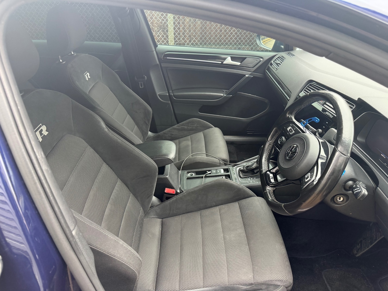 Used Volkswagen Golf 2017 for sale - 77475657: Photo 8