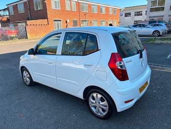 Used Hyundai i10 2012 for sale - 79400606: Photo