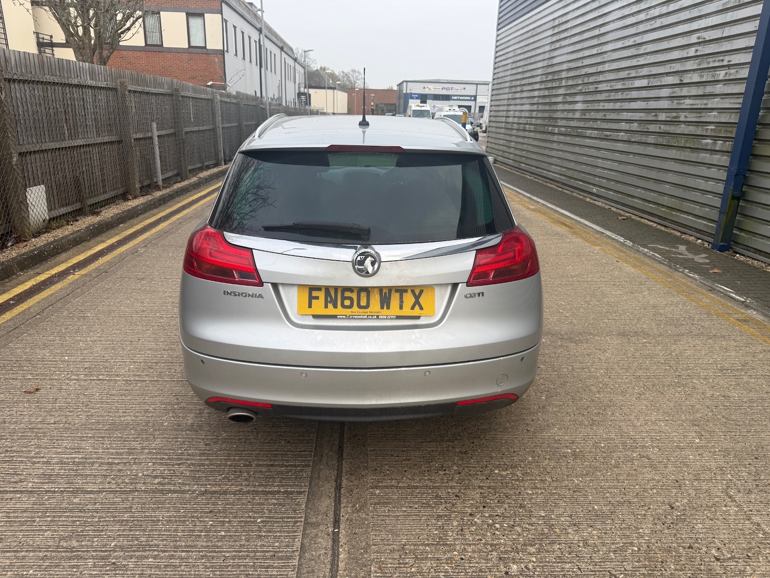 Used Vauxhall Insignia 2010 for sale - 77992056: Photo 3