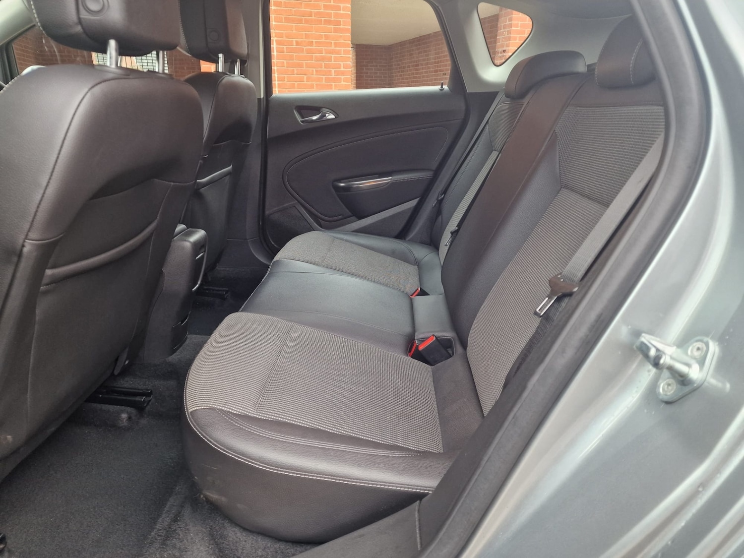 Used Vauxhall Astra 2010 for sale - 77465975: Photo 14