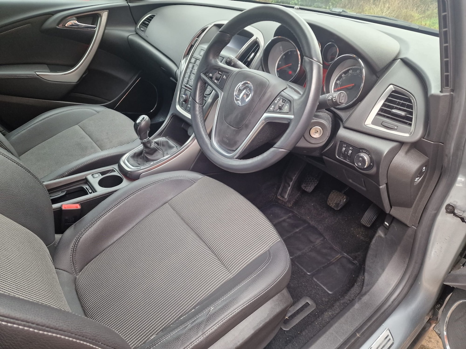 Used Vauxhall Astra 2010 for sale - 77465975: Photo 8