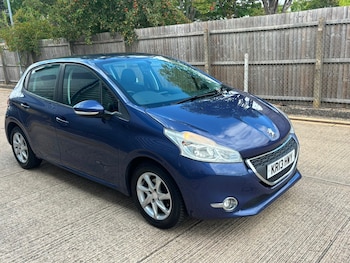 Used Peugeot 208 2013 for sale - 79620964: Photo