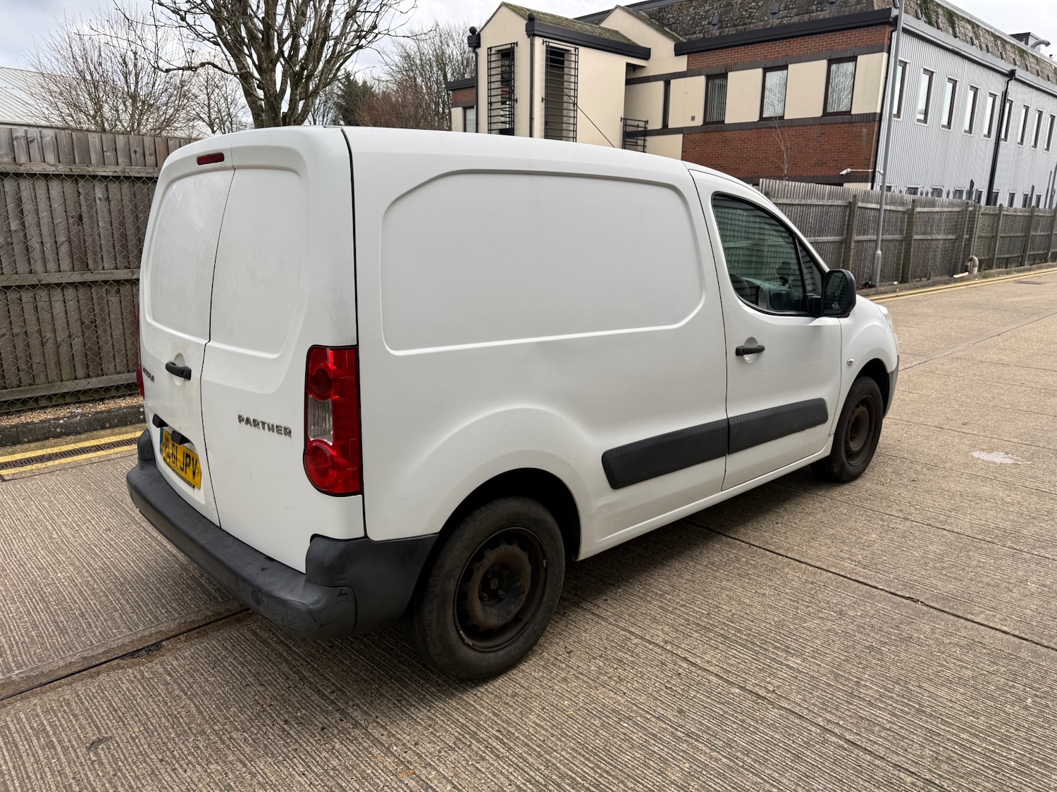 Used Peugeot Partner 2011 for sale - 77491009: Photo 2