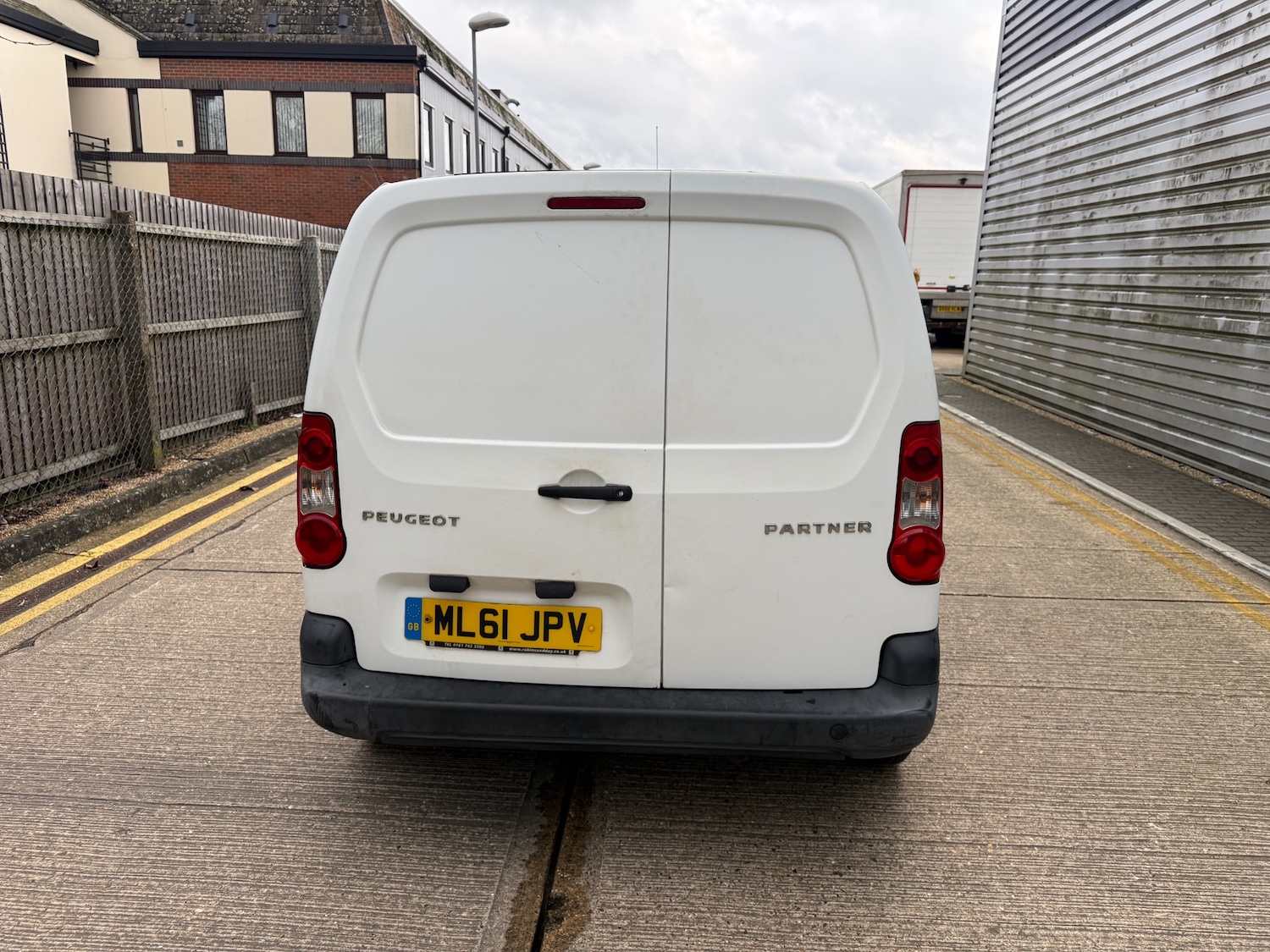 Used Peugeot Partner 2011 for sale - 77491009: Photo 3