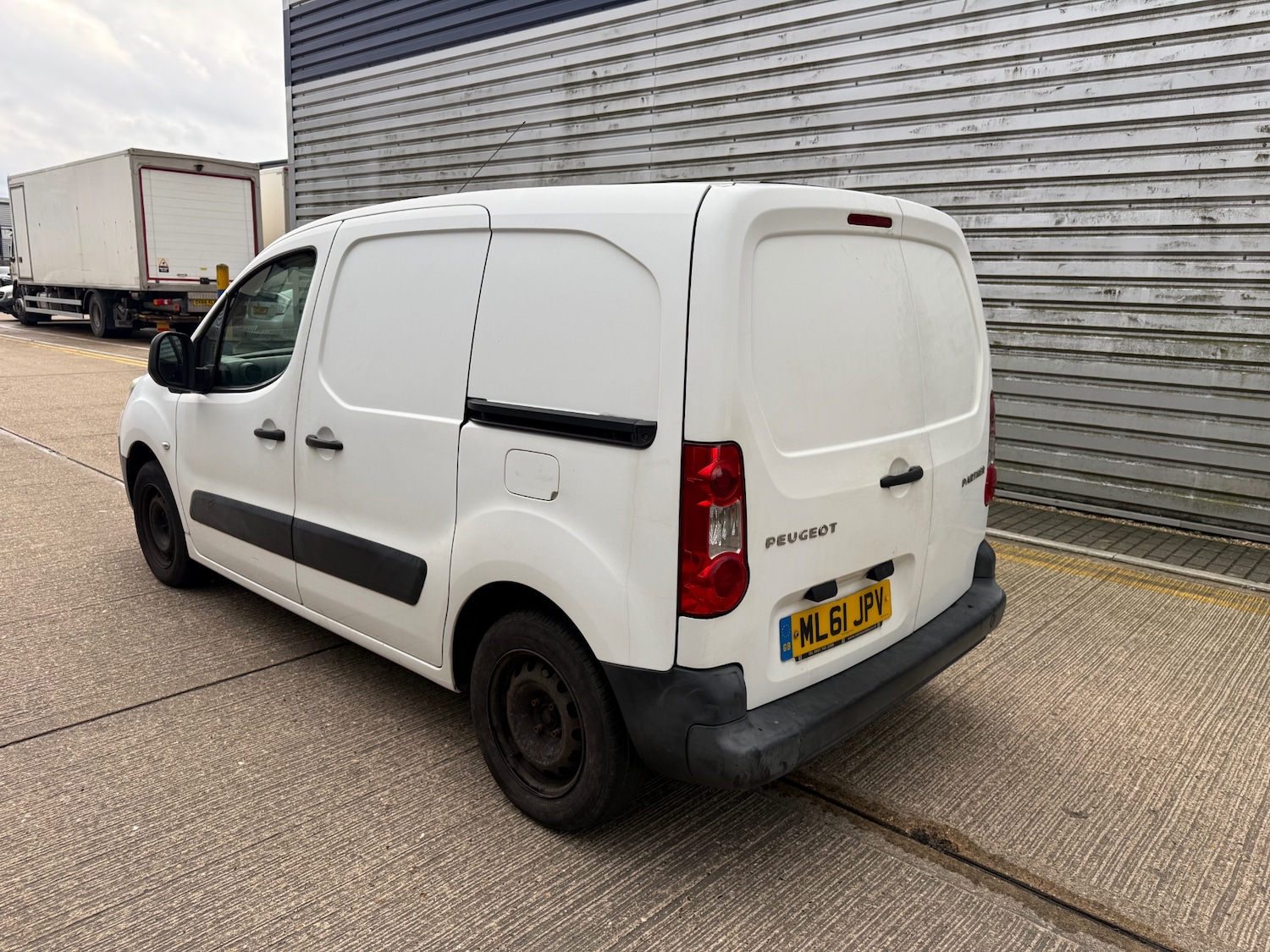 Used Peugeot Partner 2011 for sale - 77491009: Photo 4