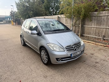 Used Mercedes-Benz A-Class 2010 for sale - 79800429: Photo