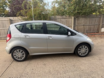 Used Mercedes-Benz A-Class 2010 for sale - 79800429: Photo