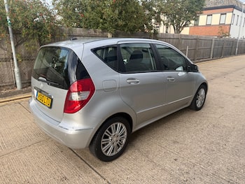 Used Mercedes-Benz A-Class 2010 for sale - 79800429: Photo