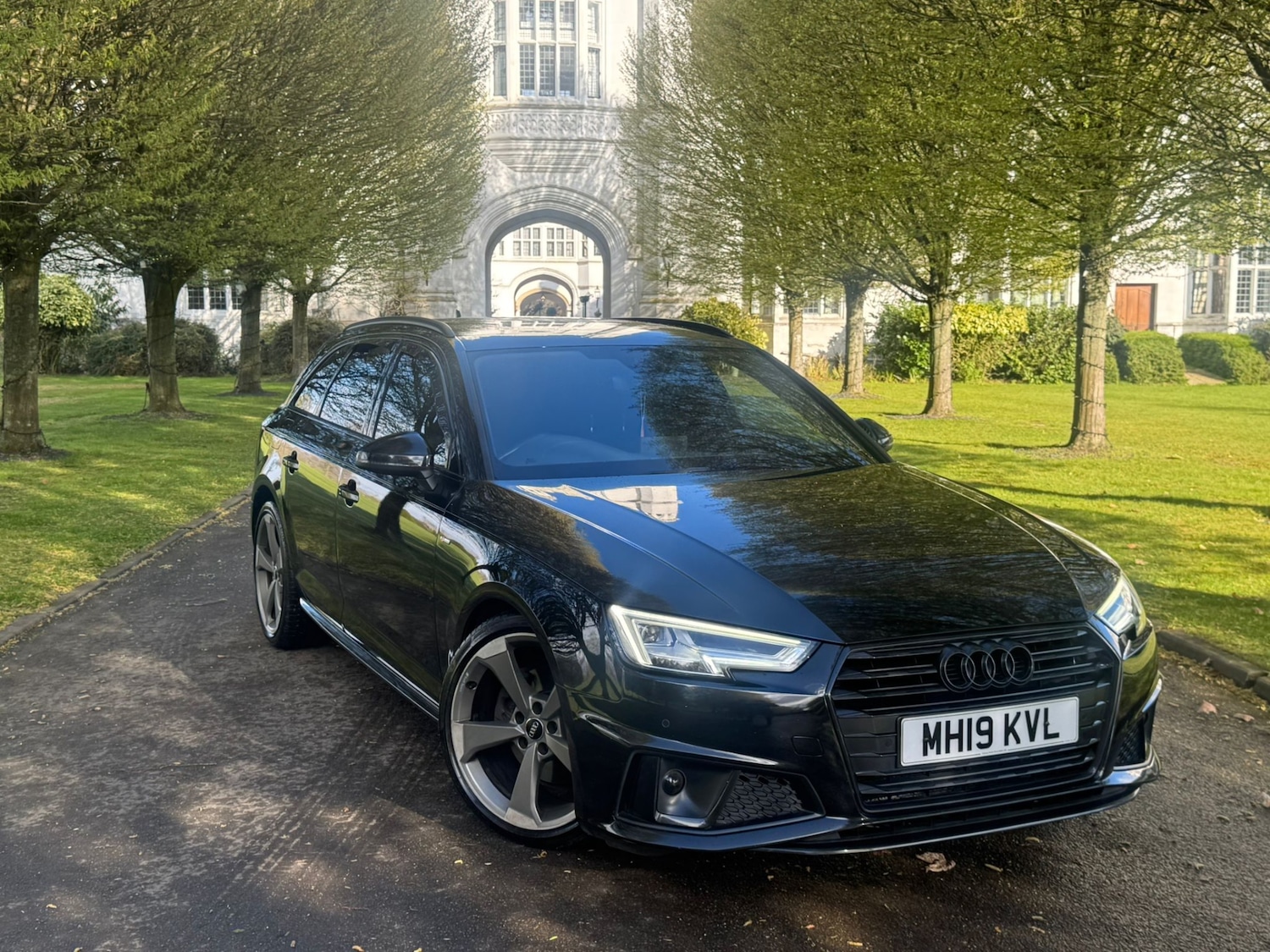 Used Audi A4 2019 for sale - 78202147: Photo 2