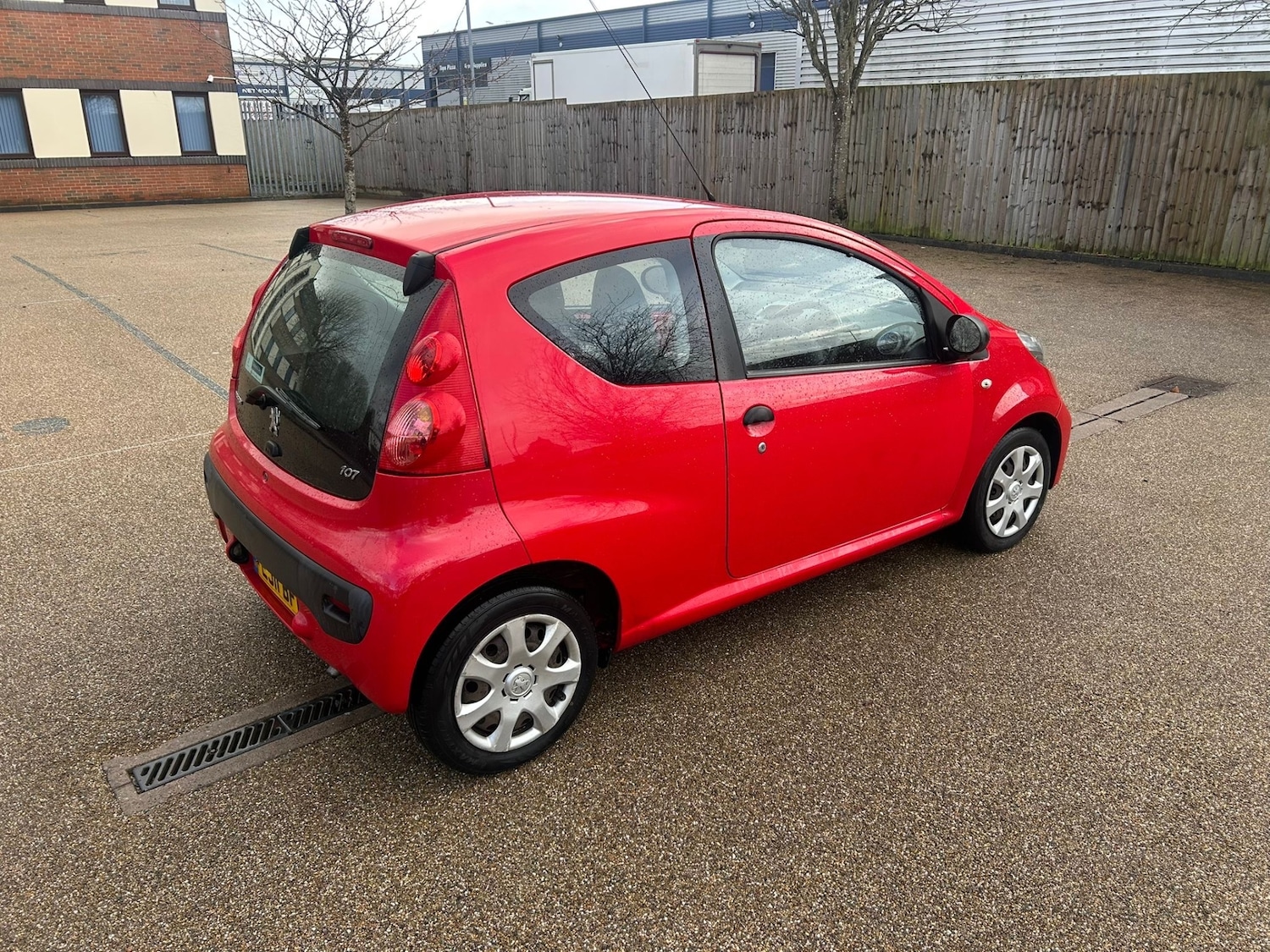 Used Peugeot 107 2011 for sale - 77548503: Photo 2