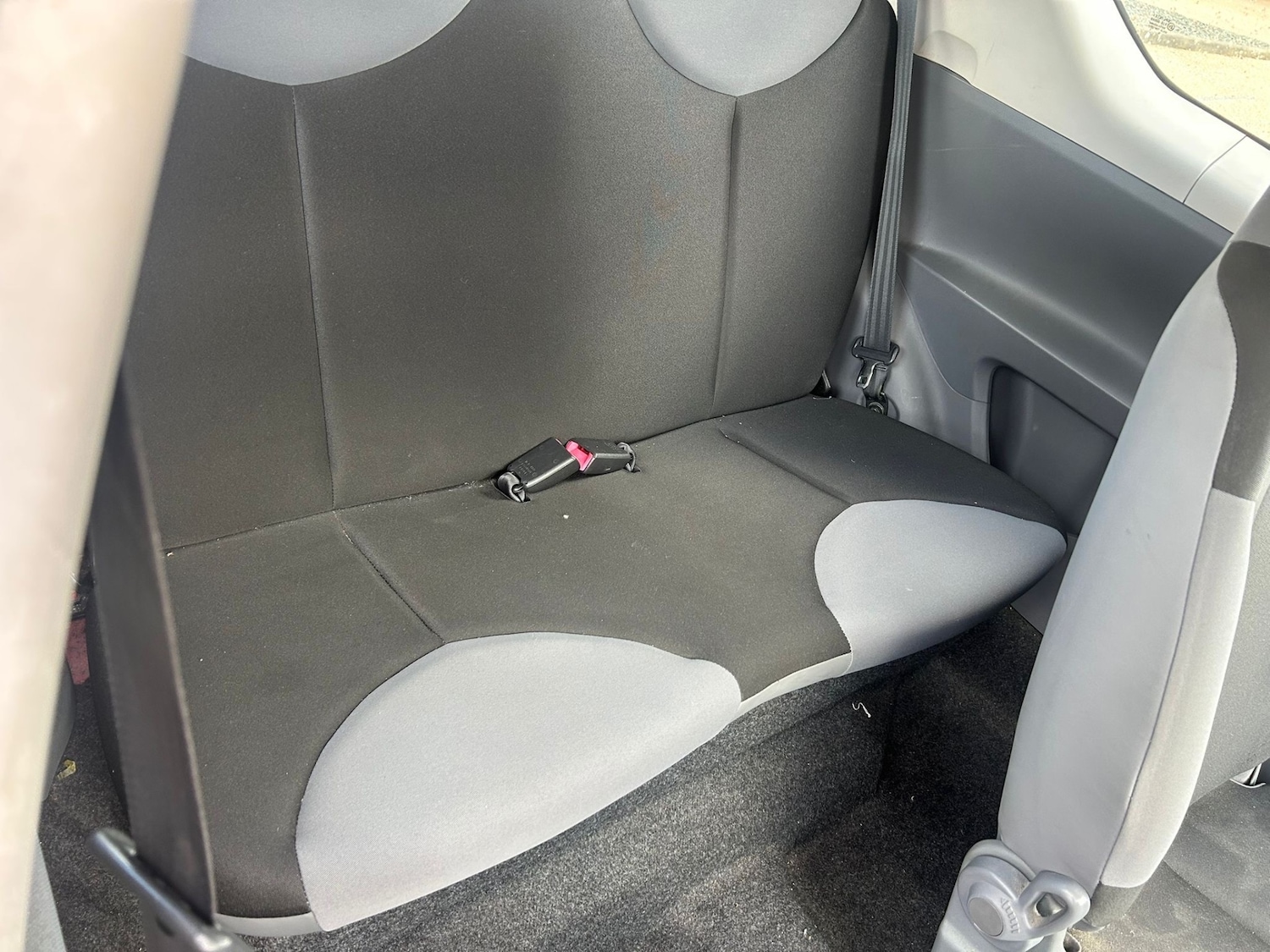 Used Peugeot 107 2011 for sale - 77548503: Photo 8