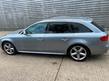 Used Audi A4 2009 for sale - 79552602: Photo