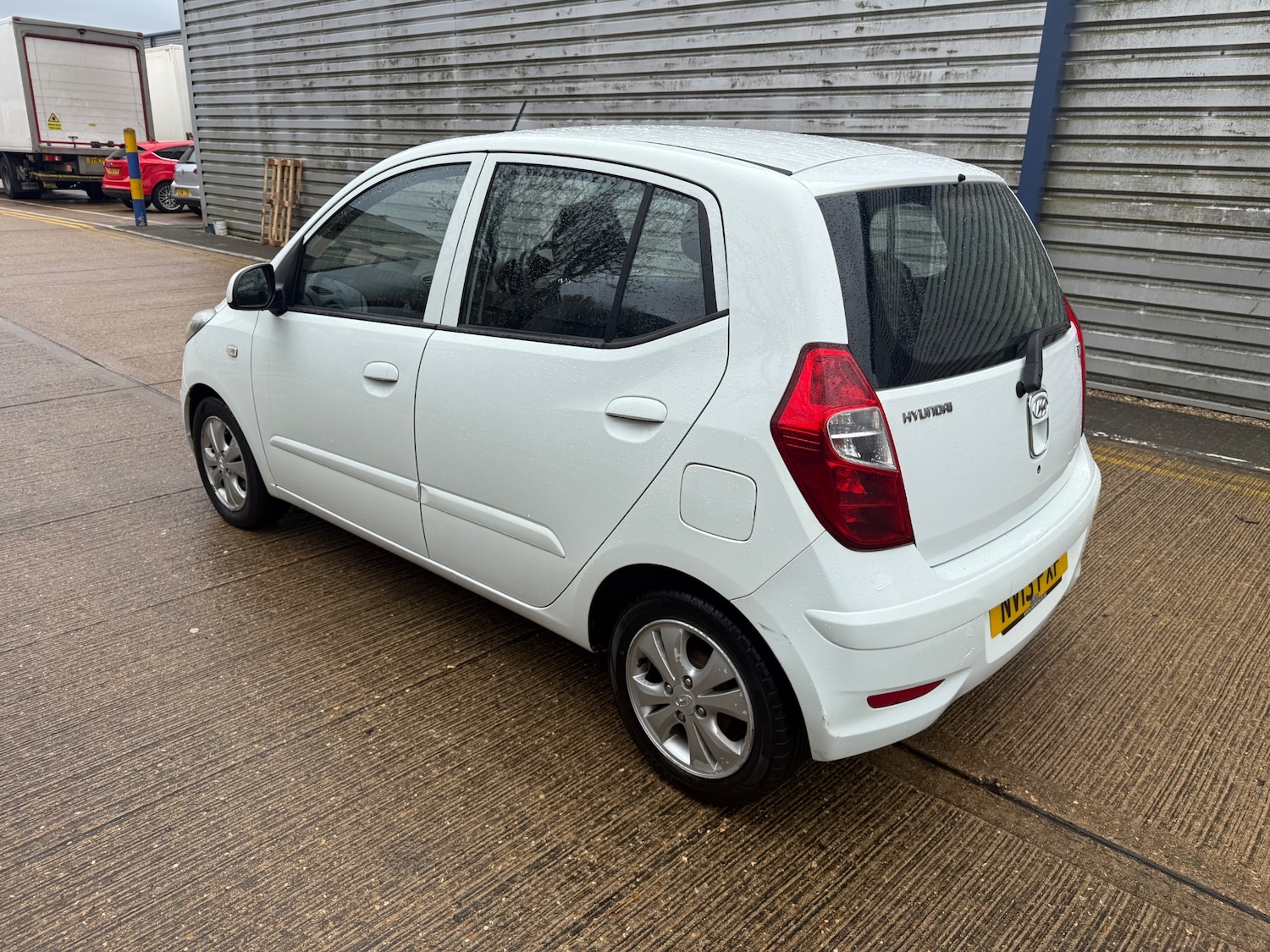 Used Hyundai i10 2013 for sale - 78121980: Photo 4