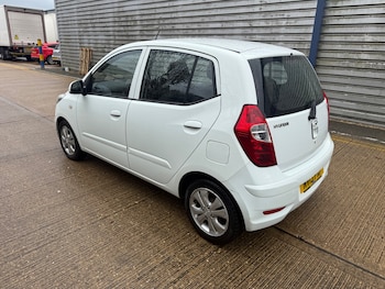 Used Hyundai i10 2013 for sale - 78121980: Photo