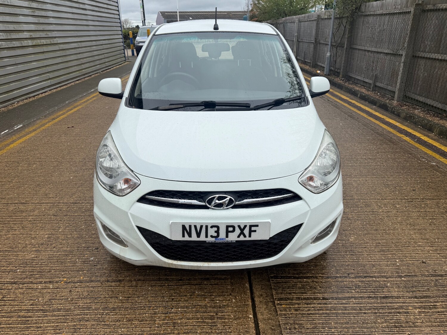 Used Hyundai i10 2013 for sale - 78121980: Photo 6