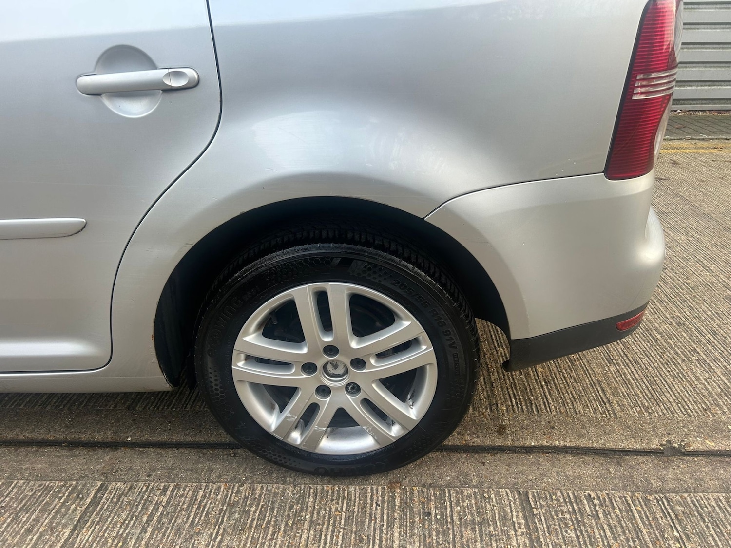 Used Volkswagen Touran 2007 for sale - 76960431: Photo 11