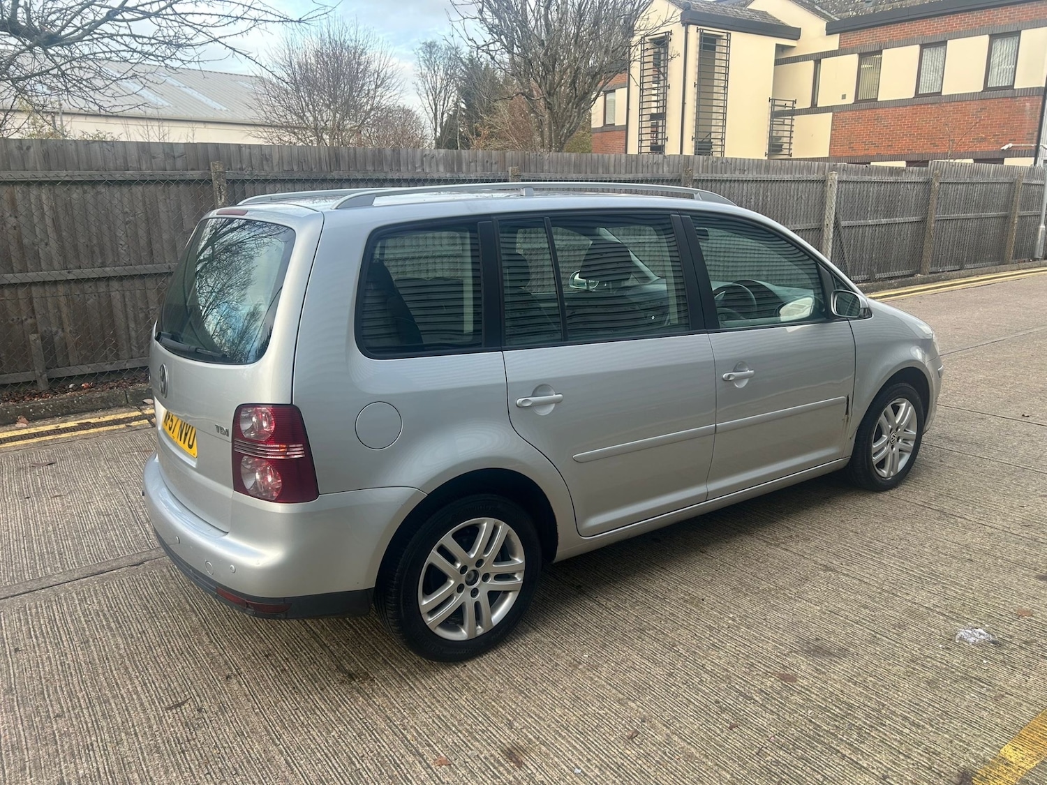 Used Volkswagen Touran 2007 for sale - 76960431: Photo 2