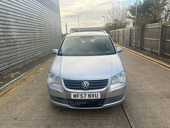 Used Volkswagen Touran 2007 for sale - 76960431: Photo