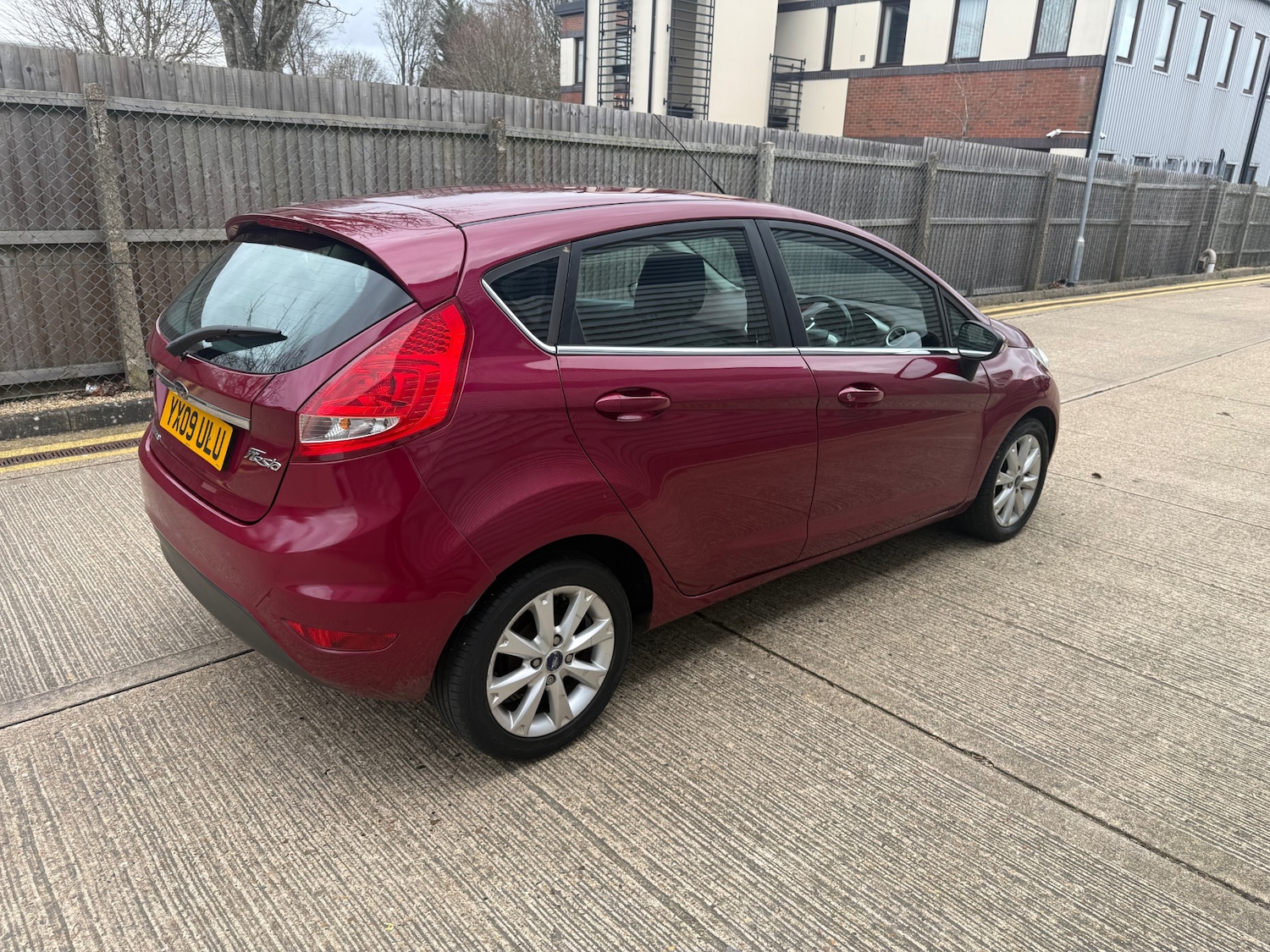 Used Ford Fiesta 2009 for sale - 77644140: Photo 2