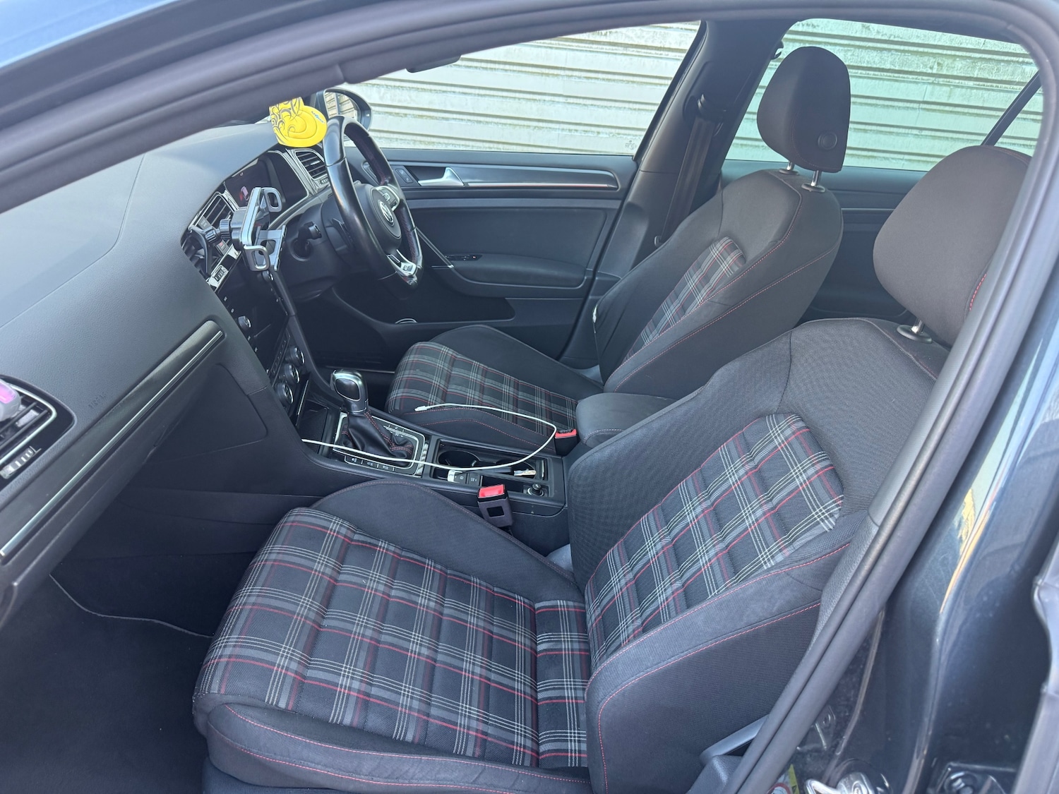 Used Volkswagen Golf 2017 for sale - 77970774: Photo 11