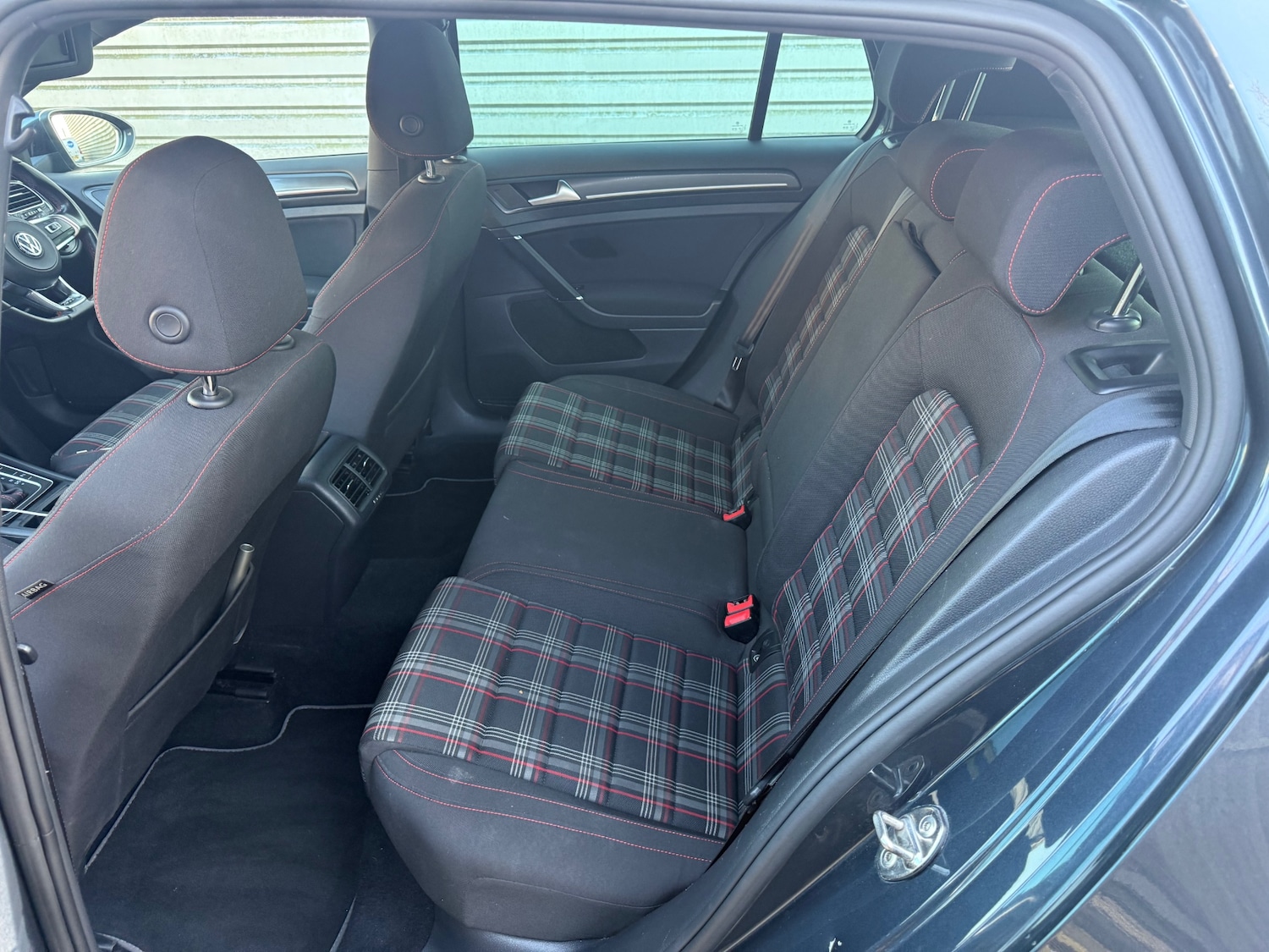 Used Volkswagen Golf 2017 for sale - 77970774: Photo 12