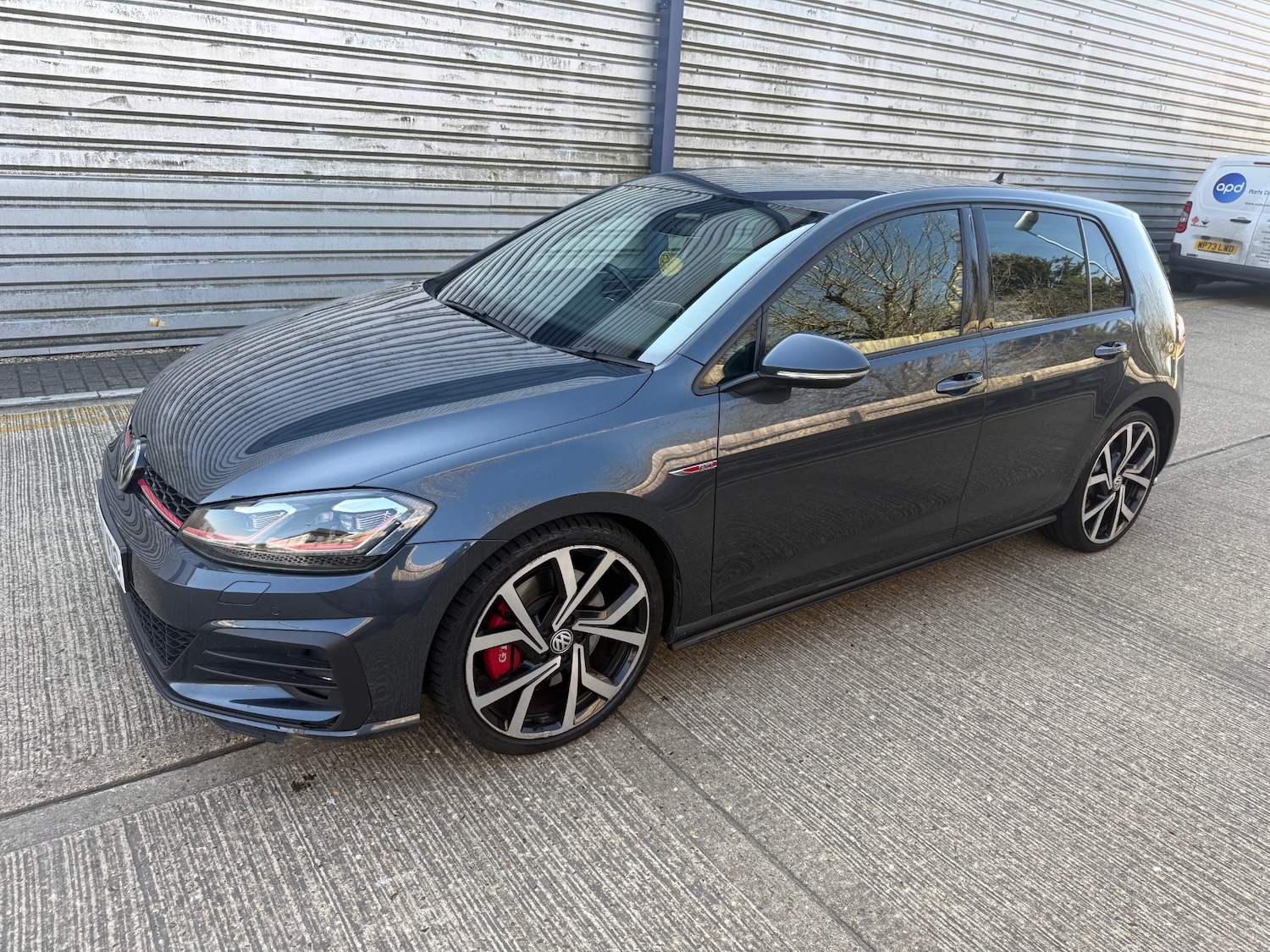 Used Volkswagen Golf 2017 for sale - 77970774: Photo 6