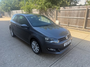 Used Volkswagen Polo 2010 for sale - 79406023: Photo