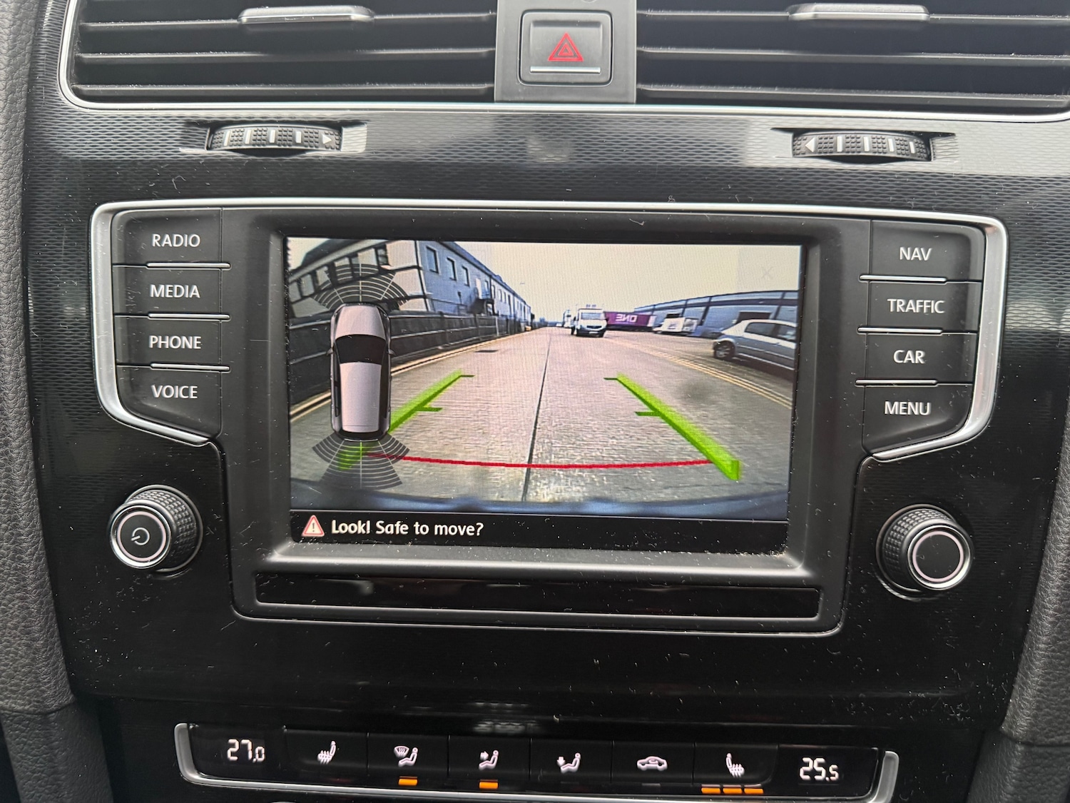 Used Volkswagen Golf 2016 for sale - 77058390: Photo 10